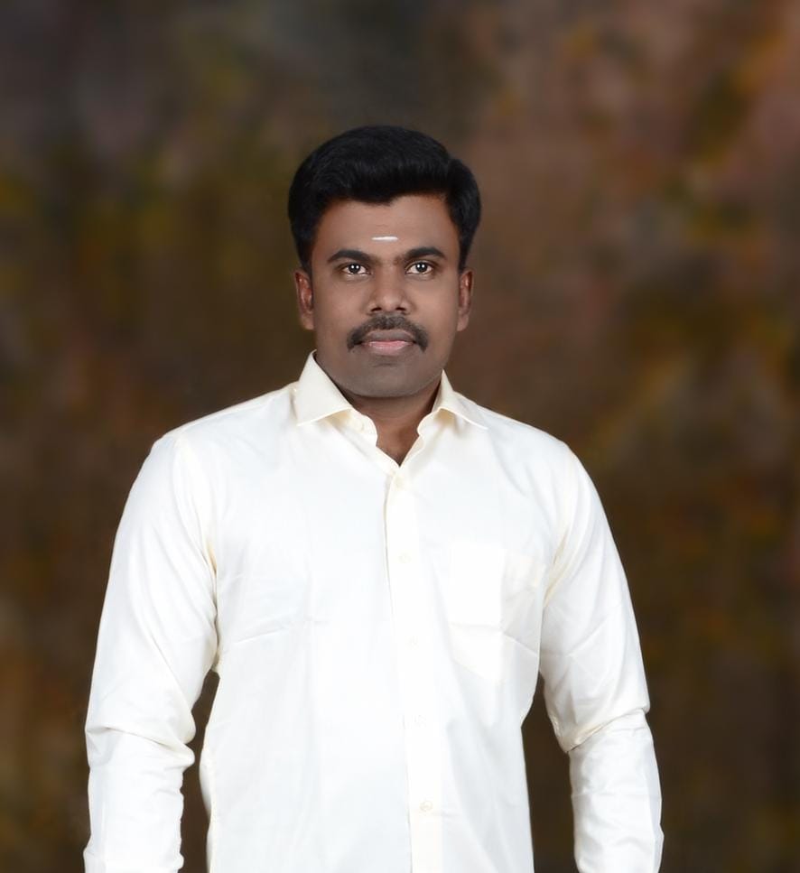 Vignesh - CEO of Gnanavinaaga Industries